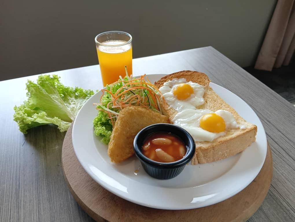 Manhattan Hotel Ipoh Exteriör bild